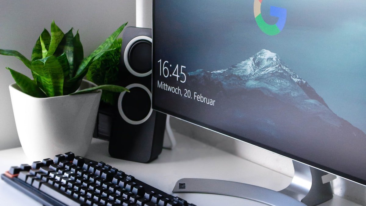 Çoklu görev yapan akıllı telefon ekranında uygulama geçişi gösterimi